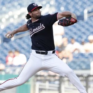 Washington Nationals closing pitcher Kyle Finnegan (67) pitches against the Arizona Diamondbacks during the ninth inning at Nationals Park