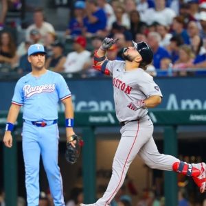 Wіlyer Abreu (2 HRs), Red Sox wіn serіes over Rаngers