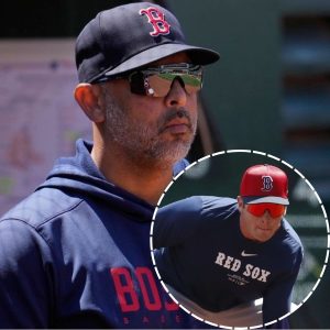 Red Sox manager Alex Cora clears up worry about Triston Casas' health